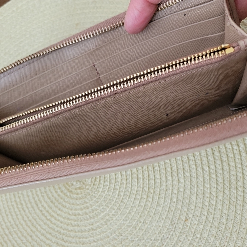 Prada Saffiano Zip Wallet Beige Authentic - Picture 3 of 15